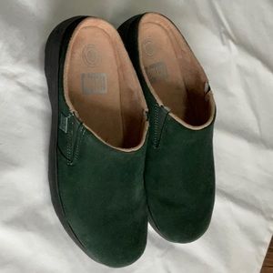 Fit Flop “Loaff” Suede Mules, U.S. Size 8, Dark Green